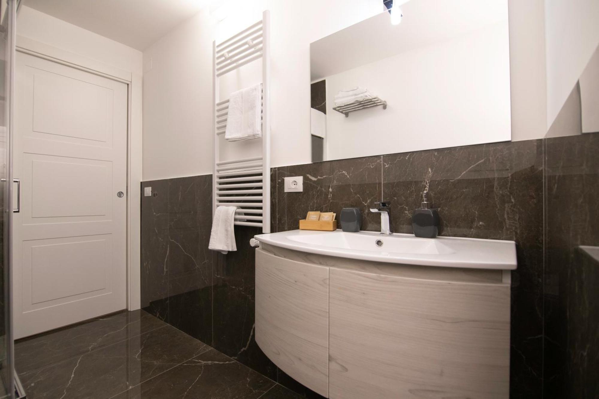 Villareale47 Luxury Suites & Rooms Palermo Exterior foto
